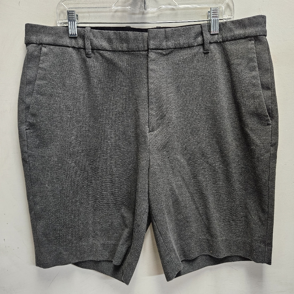 Artefact grey tech dress shorts in excellent condition ~ mens size 38